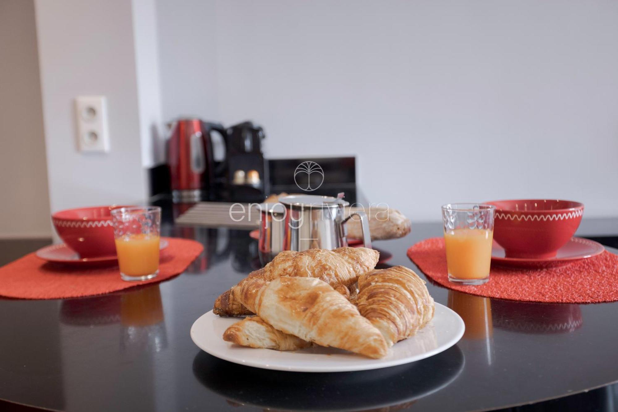 Palais Miramar - Suite & B31 - Croisette Emplacement Unique - 20M Plage - Wifi - Clim Cannes Eksteriør billede