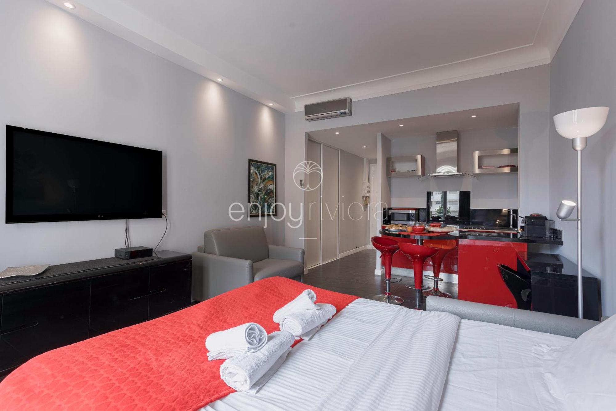 Palais Miramar - Suite & B31 - Croisette Emplacement Unique - 20M Plage - Wifi - Clim Cannes Eksteriør billede